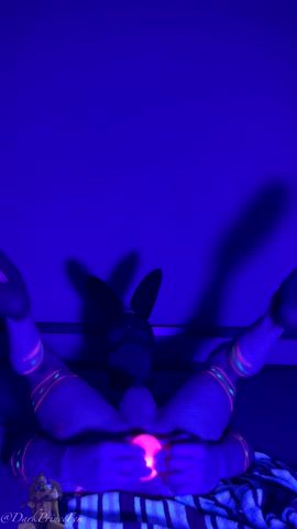 I need more neon toys for this reason