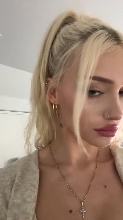blonde cute edit onlyfans pmv tease teen tiktok gif