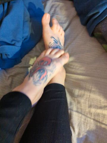 just some feet love ♥️