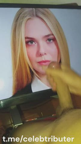 Elle Fanning cumtribute
