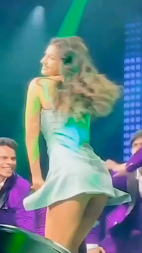 ass bollywood indian thick-booty gif
