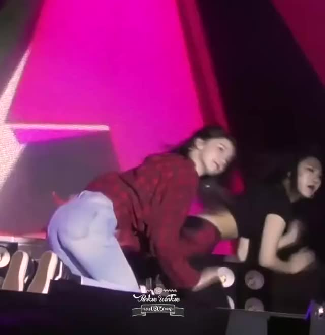 180804 Yoona - Watch Me Do  Dance (1080p 25fps H264-128kbit AAC)