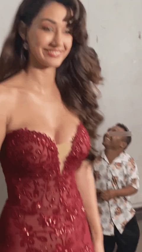 bollywood celebrity saree celebs gif