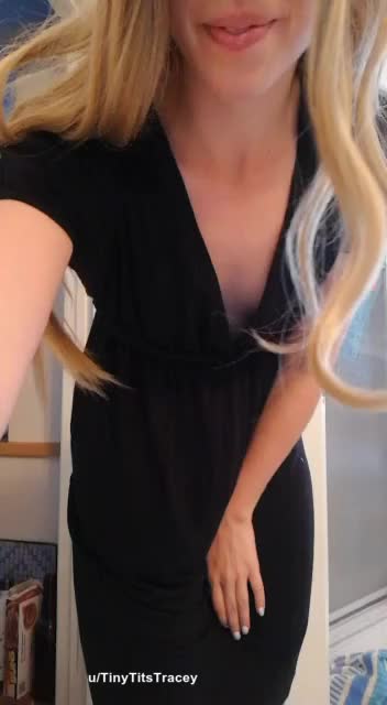 Cute titty flashing [oc]