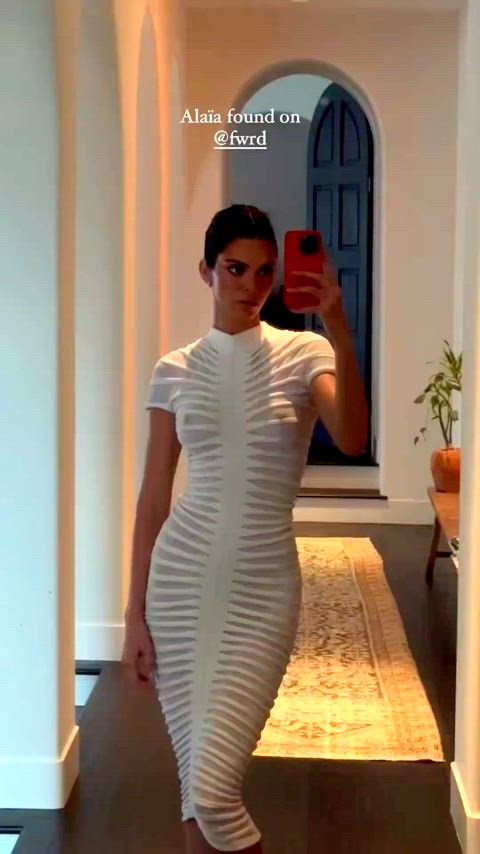 brunette celebrity kendall jenner model natural tits nipples see through clothing