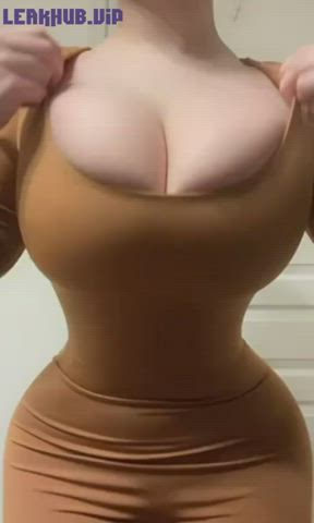natural boobs are the best