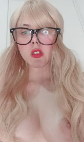 Pussy Licking Pussy Lips Skinny gif