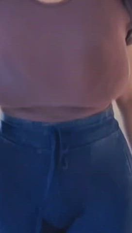amateur babe big tits brunette glasses huge tits jiggling thick vertical gif