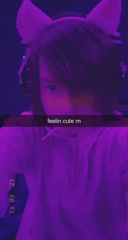 Can't talk rn, doing femboi cat shit ?