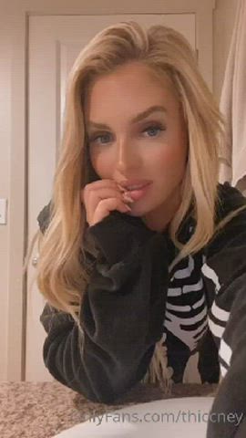 Sex Solo Tits gif