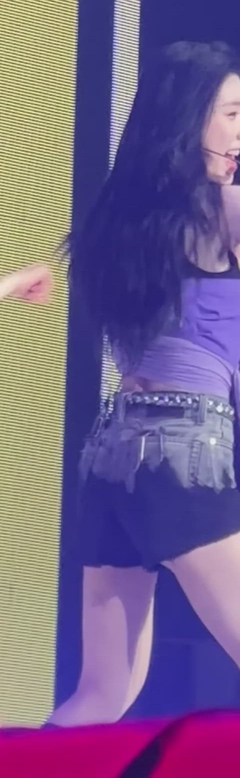 celebrity korean thighs gif
