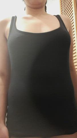 Amateur Bouncing Tits Jiggling Undressing gif