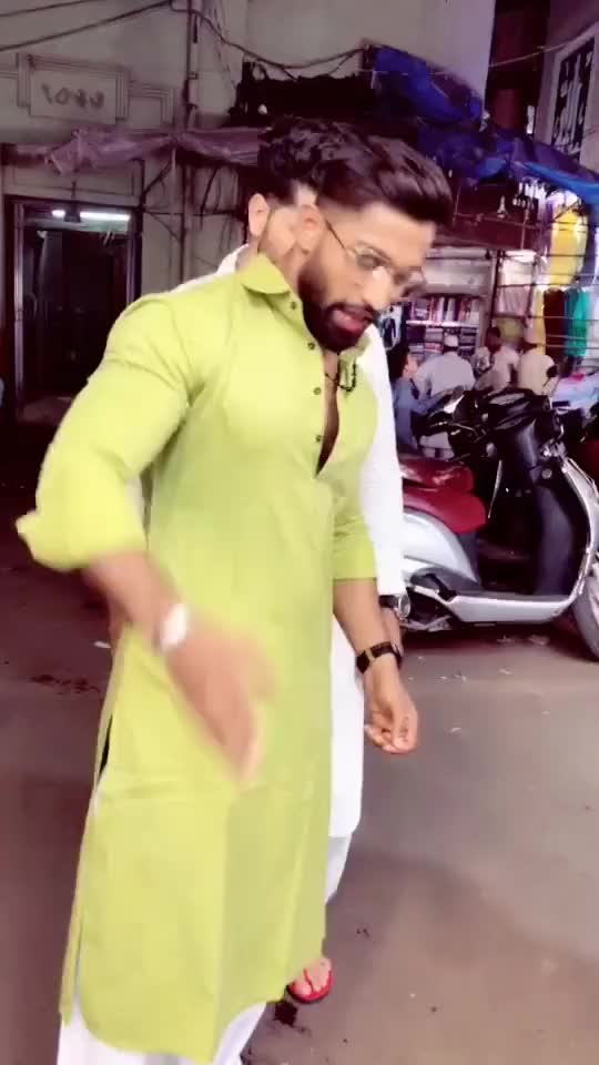 vastav dialogue #featureme #jummamubarak #dialogue #good #vibes #street #style #follow