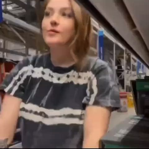 amateur big tits boobs braless flashing huge tits public tits amateur-girls legal-teens