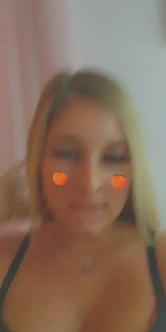 I'm in heat and rwdy to breed with all you boys, line up one by one:)