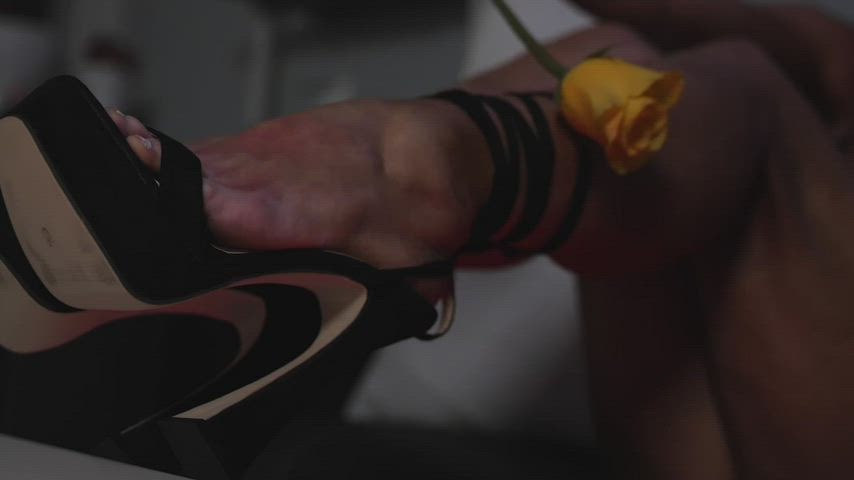 Cougar With Hottest stilettos I have ever seen!