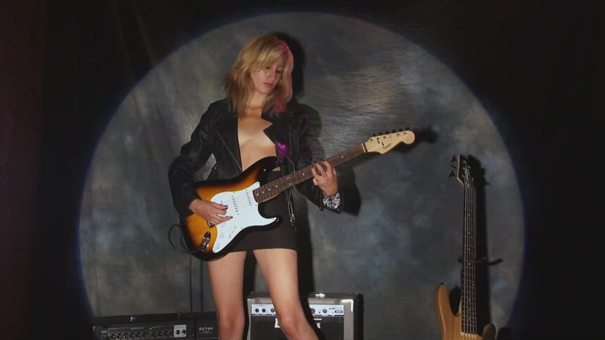 My Guitar Carol