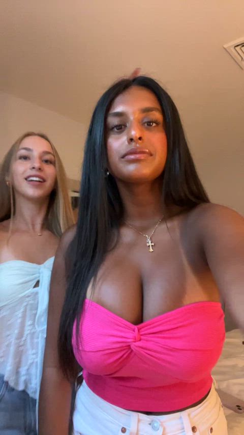 emilysant huge tits in pink