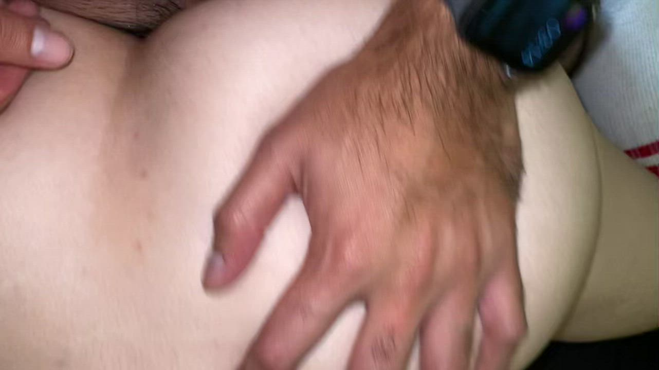 Love the feeling of hot cum dripping down my back 🥵