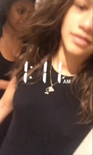 Zendaya snap