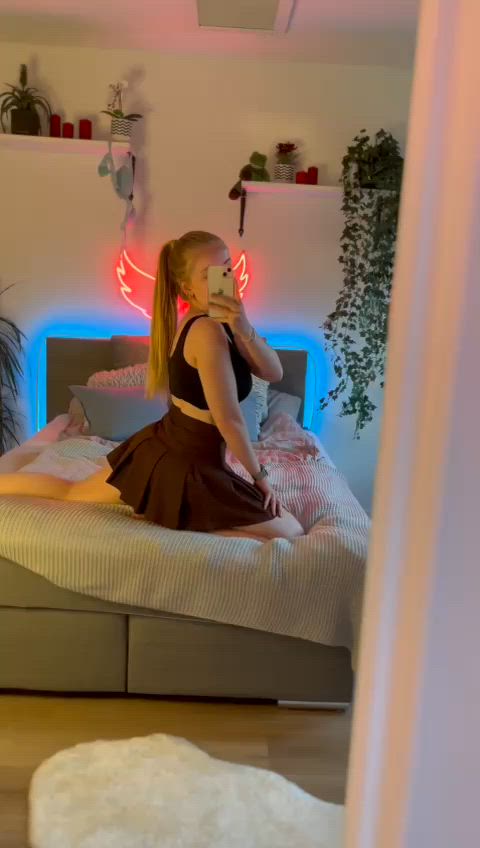 I Love skirts … especially when it's windy