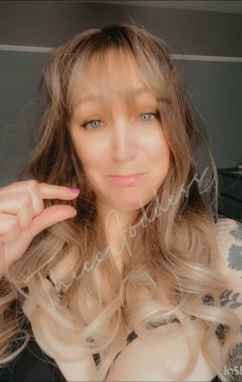 You're so pathetic, even your own hand won't touch you 🤭