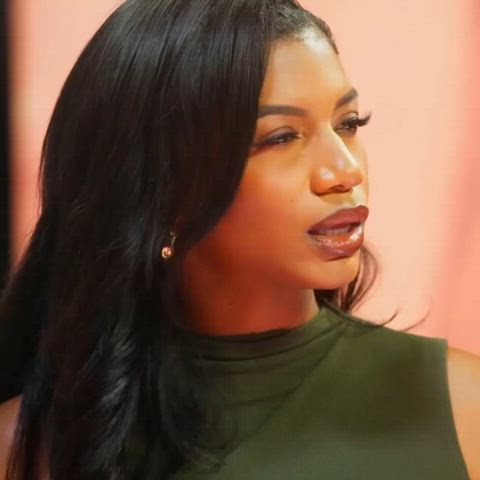 Taylor Rooks 