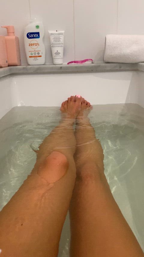 bath bathroom bathtub feet feet fetish gif