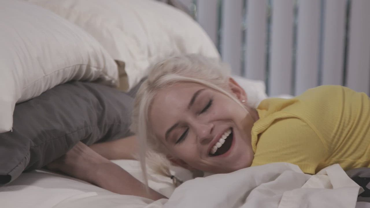 Blonde Fingering Pussy Eating gif