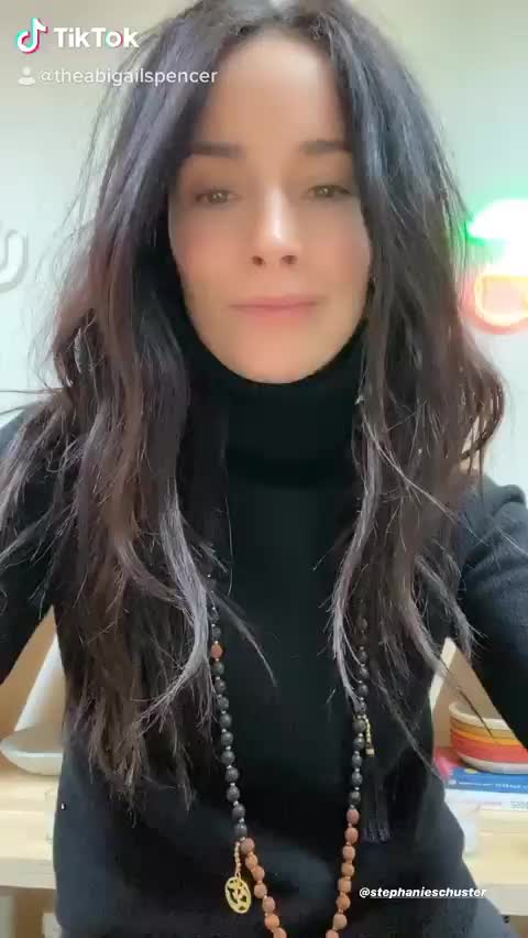 Abigail Spencer And We're Live