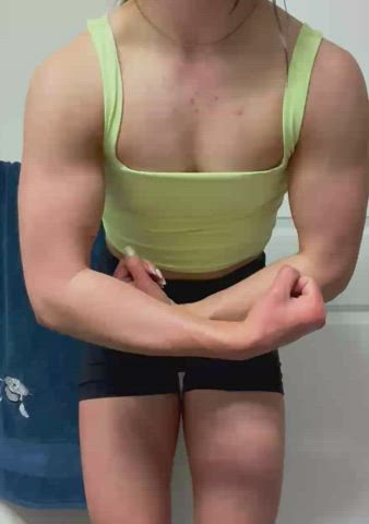 Can you tell it was bicep day?