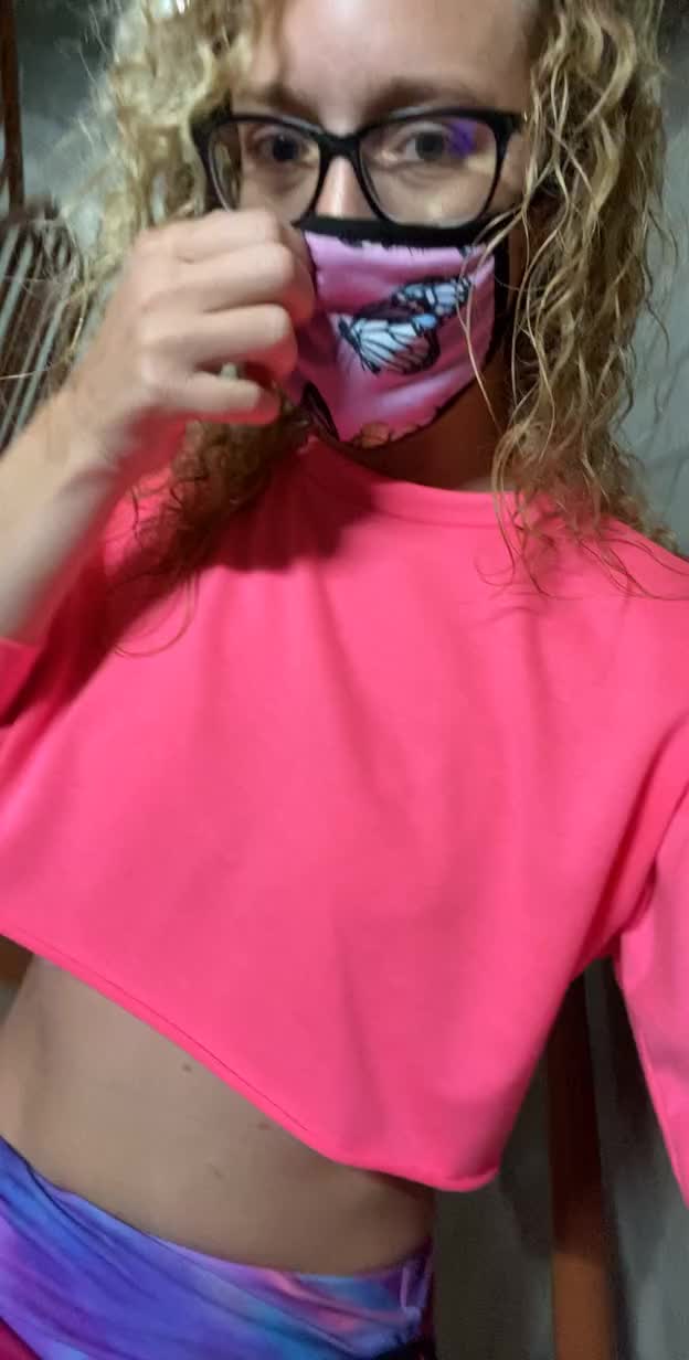 NEW public flashing and masturbation video available on my onlyfans! ? Link in comments!