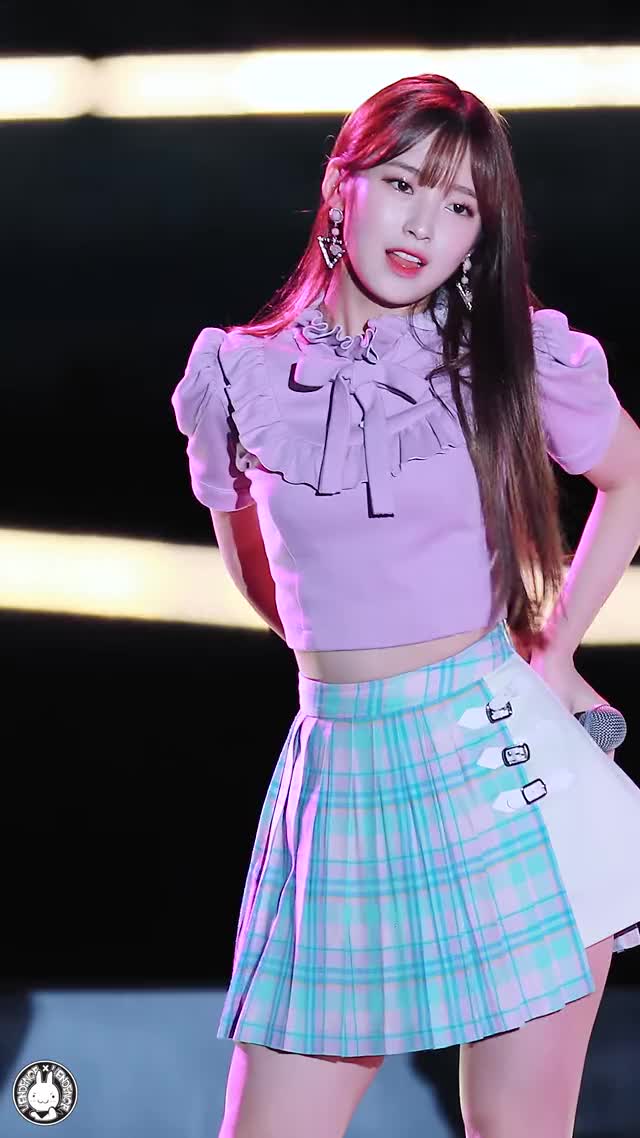 171008 오마이걸 아린 직캠 '한 발짝 두 발짝' Oh My Girl Fancam @아름다운