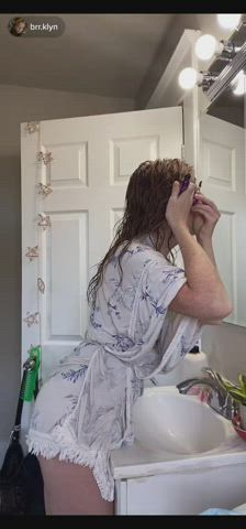 braless nipples nipslip sideboob gif