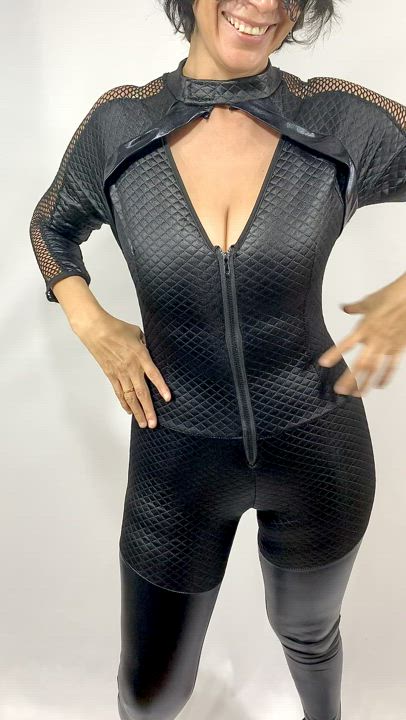 Black widow areolas...