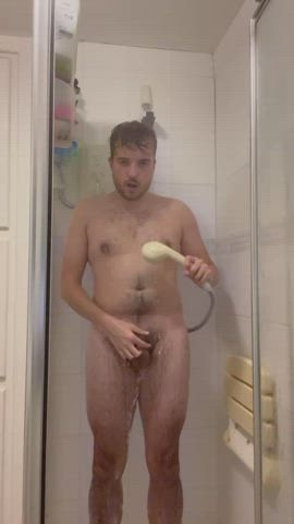 Do women like watching men shower?