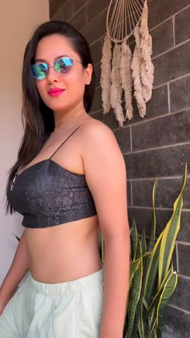 Puja Banerjee বৌদি ঘর দেখানোর নাম করে কালো