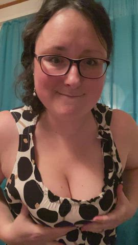 MILF Natural Tits Tits gif