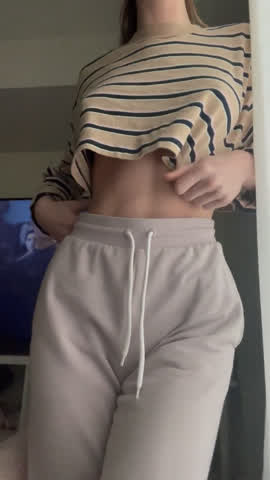 Blonde Tits Underboob gif