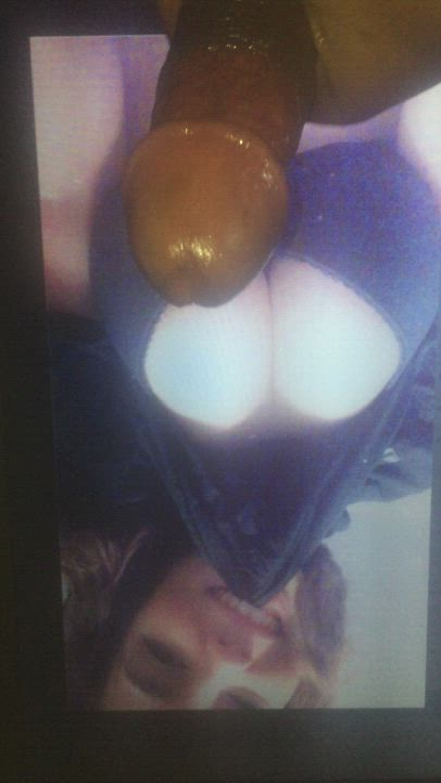 enjoyed a lot while stroking to her....white milky balls