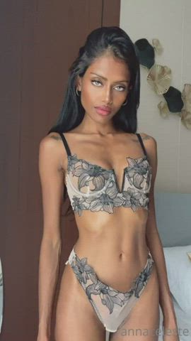 desi natural natural tits petite gif