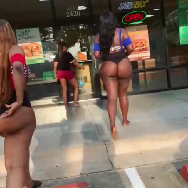 blackgabbydoll 1558448362 2048735529416803269 1652358182