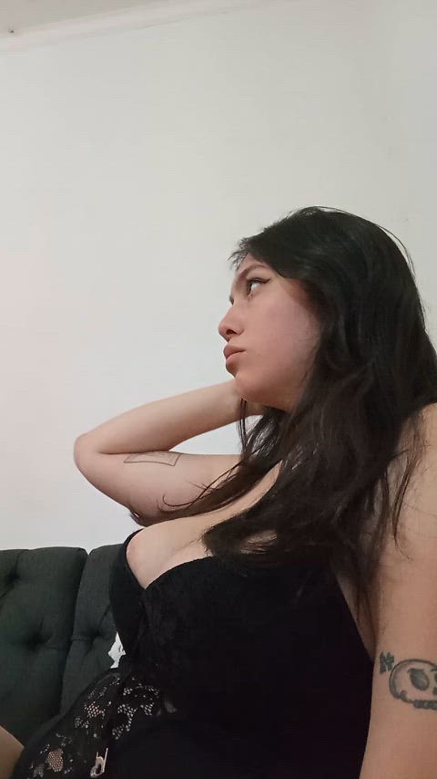 amateur bbc big tits boobs brunette giantess nsfw onlyfans onlyfans-creators gif