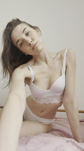 I want to see u play with yourself.