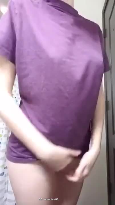 I love to tease and play .. i am very open minded sexually.add me snapchat:  annalive68