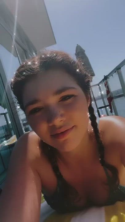  gif
