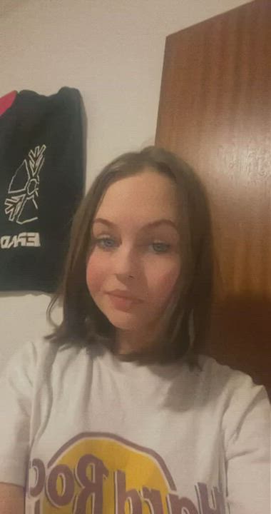 18 Years Old Ass Spread Booty Flashing Pussy Teen gif