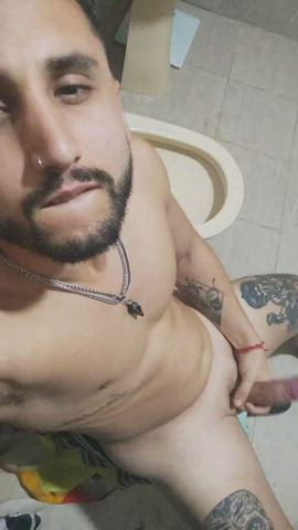 a quick jerk off before anyone see me🙊 😘🥵