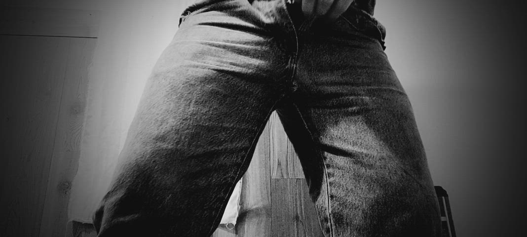 cock peeing piss gif