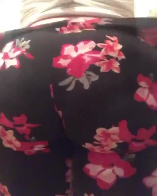 Sexy Pawg Showing off
